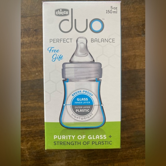 1 Chicco Duo Hybrid Baby Bottle with Invinci-Glass Inside/Plastic Outside with - Picture 1 of 1